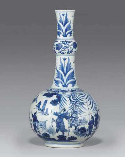 CIRCA 1660 A TRANSITIONAL BLUE AND WHITE BOTTLE VASE